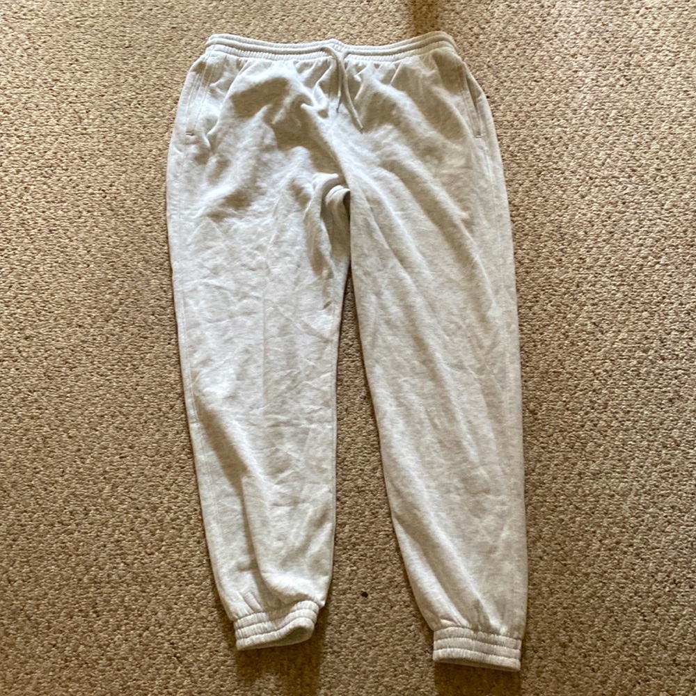 Light grey sweatpants